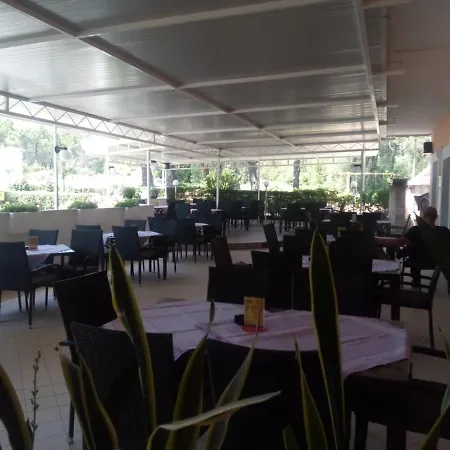 בית הארחה Pansion Restoran Marin *